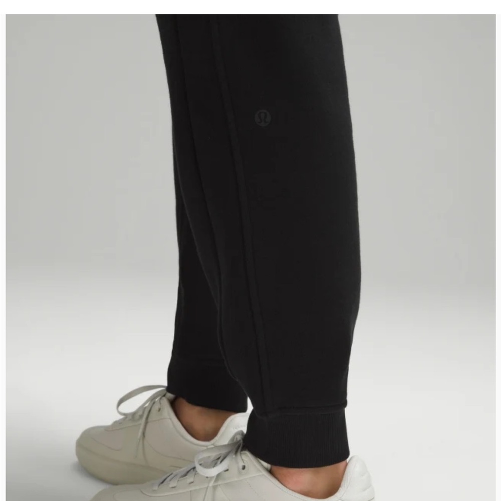 Lululemon Athletica scuba Black Joggers - Picture 3 of 10